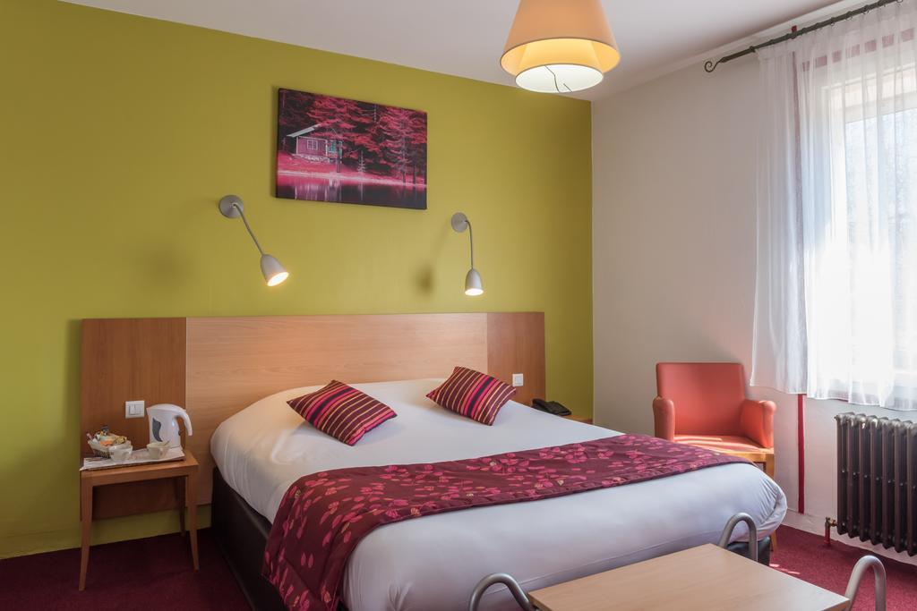Hotel Bristol Châlons-en-Champagne Стая снимка
