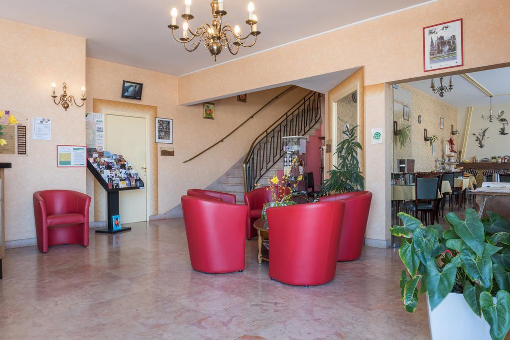 Hotel Bristol Châlons-en-Champagne Екстериор снимка