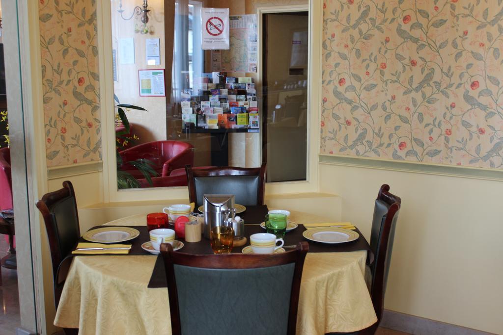 Hotel Bristol Châlons-en-Champagne Екстериор снимка