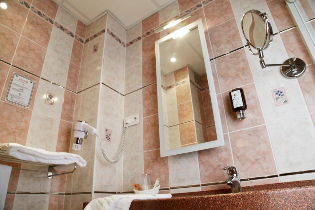 Hotel Bristol Châlons-en-Champagne Екстериор снимка